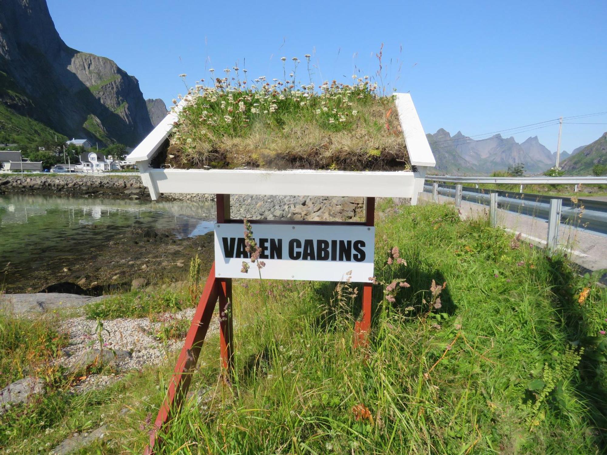 Valen Cabins In Reine Exterior photo