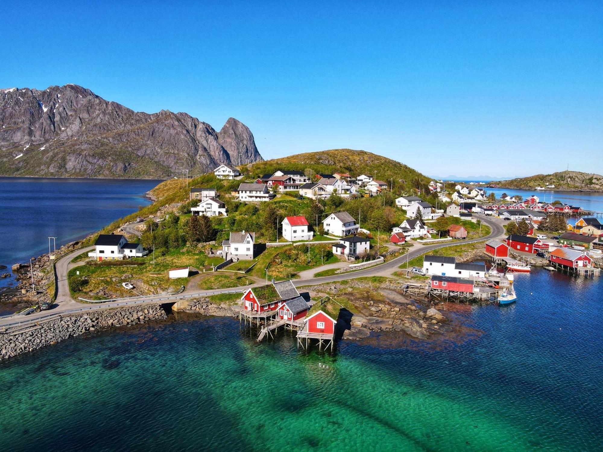 Valen Cabins In Reine Exterior photo